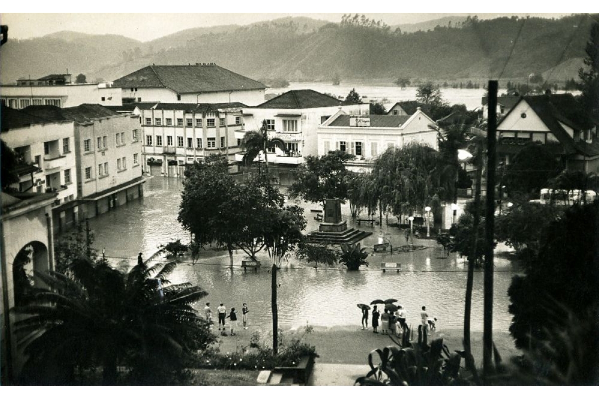 José Carlos Loos Brusque Memória - A História Fotográfica de Brusque na  Internet 